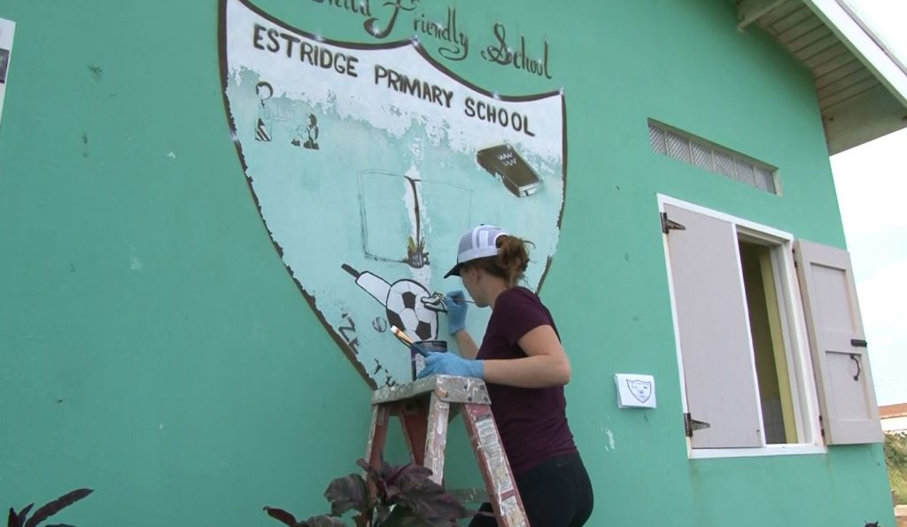VOLUNTEERS HELP GIVE ESTRIDGE PRIMARY SCHOOL A MAKEOVER