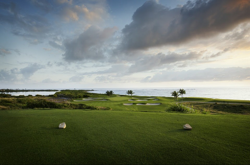 Click on the link above to vote for the Royal St. Kitts Golf Course