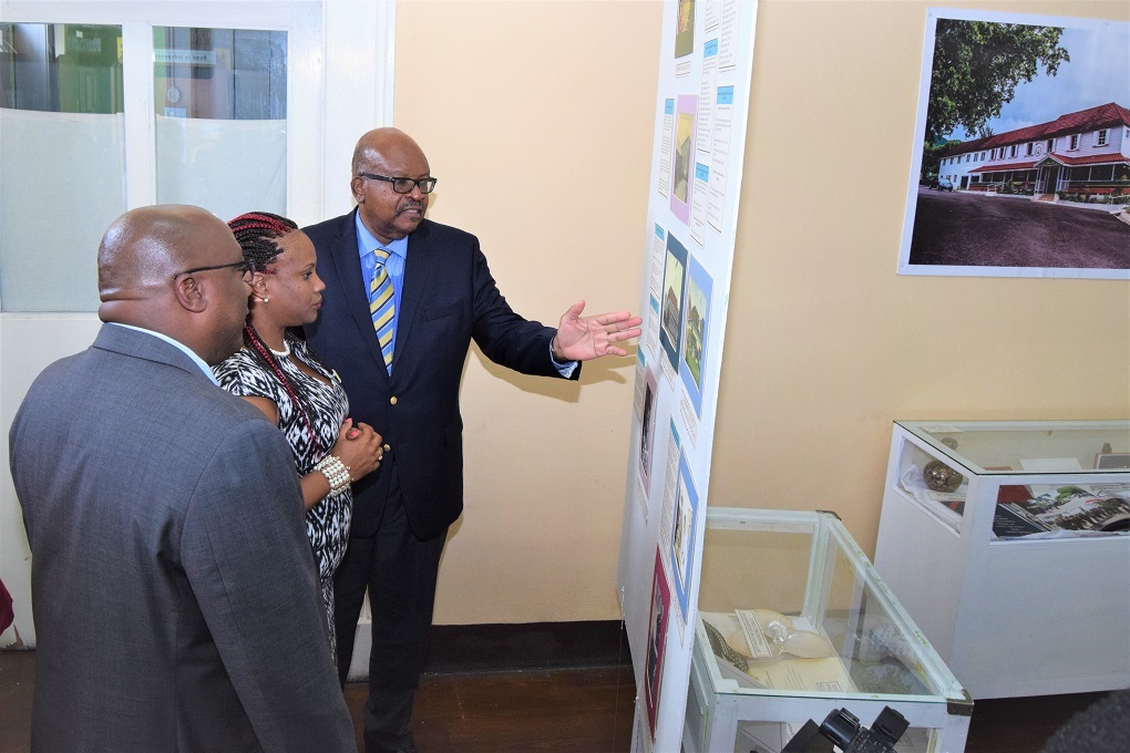 GOVERNOR GENERAL DECLARES “INSIDE GOVERNMENT HOUSE” EXHIBIT OFFICIALLY OPEN
