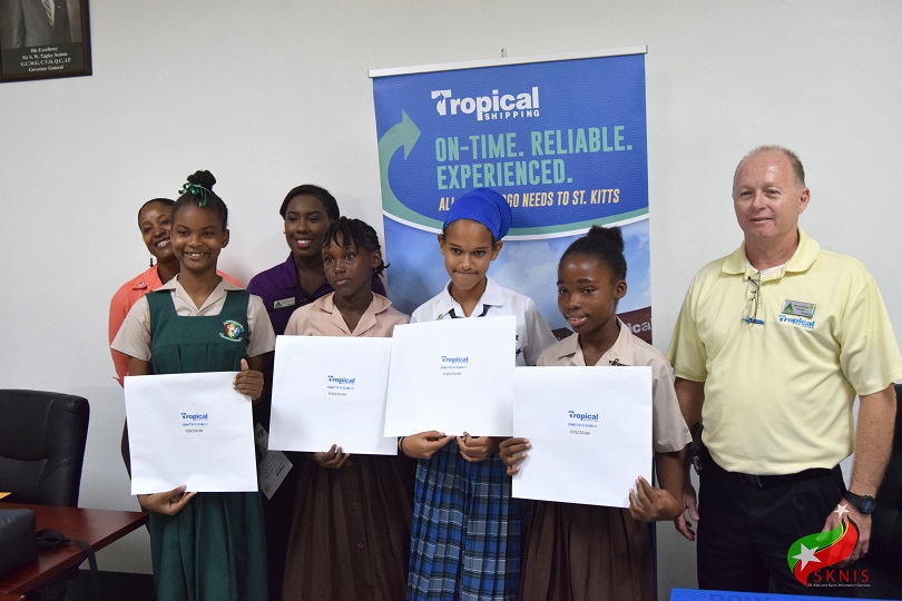 FOUR STUDENTS RECEIVE US $250 SCHOLARSHIP FROM TROPICAL SHIPPING