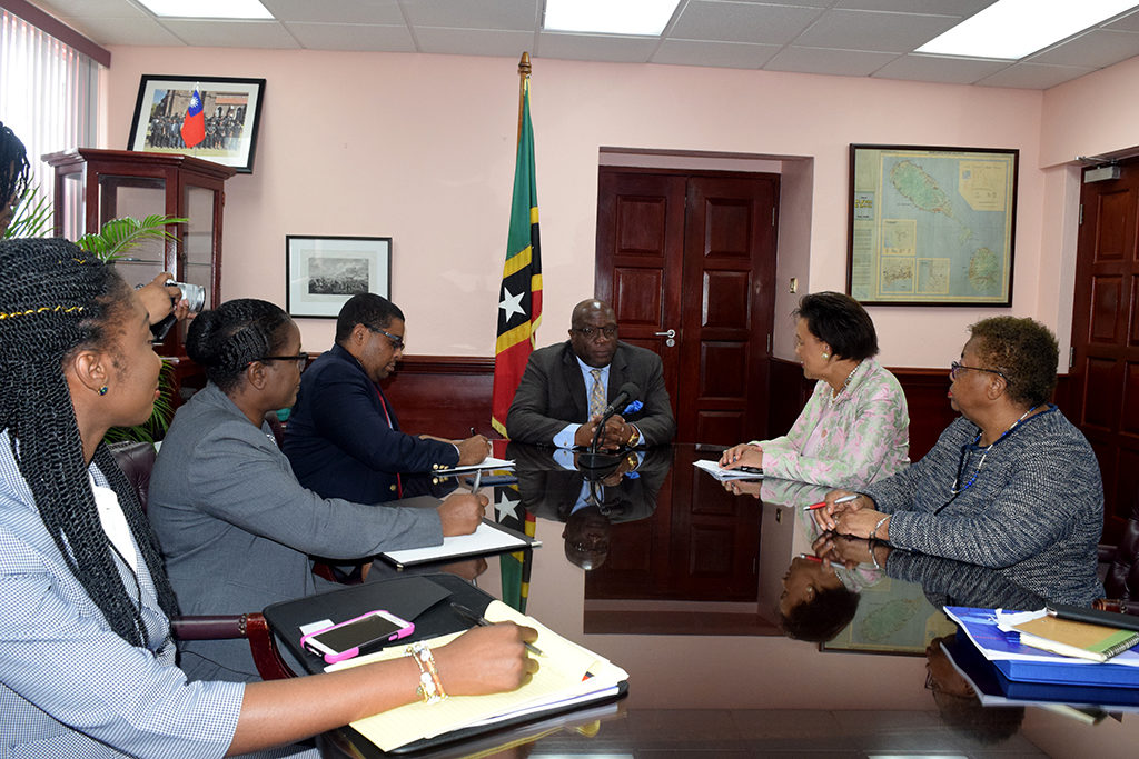PM HARRIS AND COMMONWEALTH SECRETARY-GENERAL PROMOTE THE INTERESTS OF SMALL ISLAND STATES