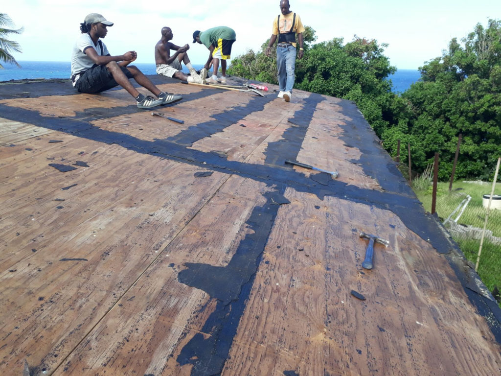 CITIZENS AND RESIDENTS HIGHLY FAVOUR GOVERNMENT’S ROOF REPAIR PROJECT
