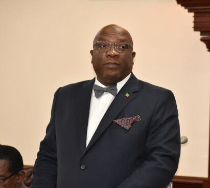 THOUSANDS TO BENEFIT FROM EARLY PAYOUTS AND DOUBLE SALARY ON FRIDAY, DECEMBER 13TH