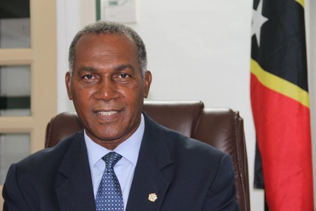 NO CHEQUES BEING PAID AT SOCIAL SECURITY BUILDING ON FRIDAY APRIL 3, SAYS MINISTER WITH RESPONSIBILITY FOR SOCIAL SECURITY, HON. VANCE AMORY