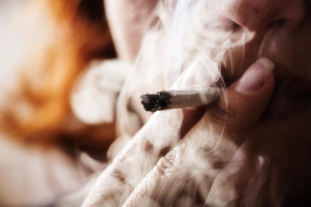 NO LIGHTING UP OF “SPLIFF” IN PUBLIC, POLICE WARNS CANNABIS SMOKERS