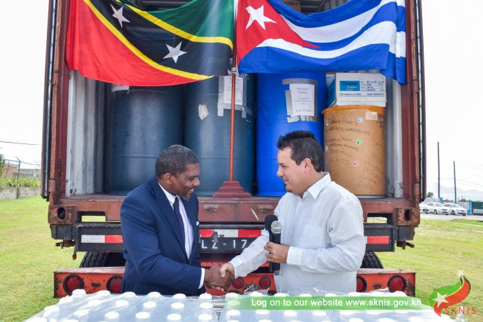 GOVERNMENT OF ST. KITTS AND NEVIS SHOWS CARE FOR ITS STUDENTS STUDYING IN CUBA WITH DONATION